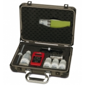 EC 2000 Conductivity meter complete with case